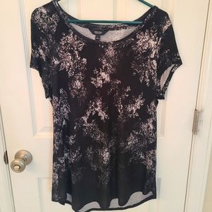 EUC (like new) Simply Vera Short Sleeve Shirt, Size Large